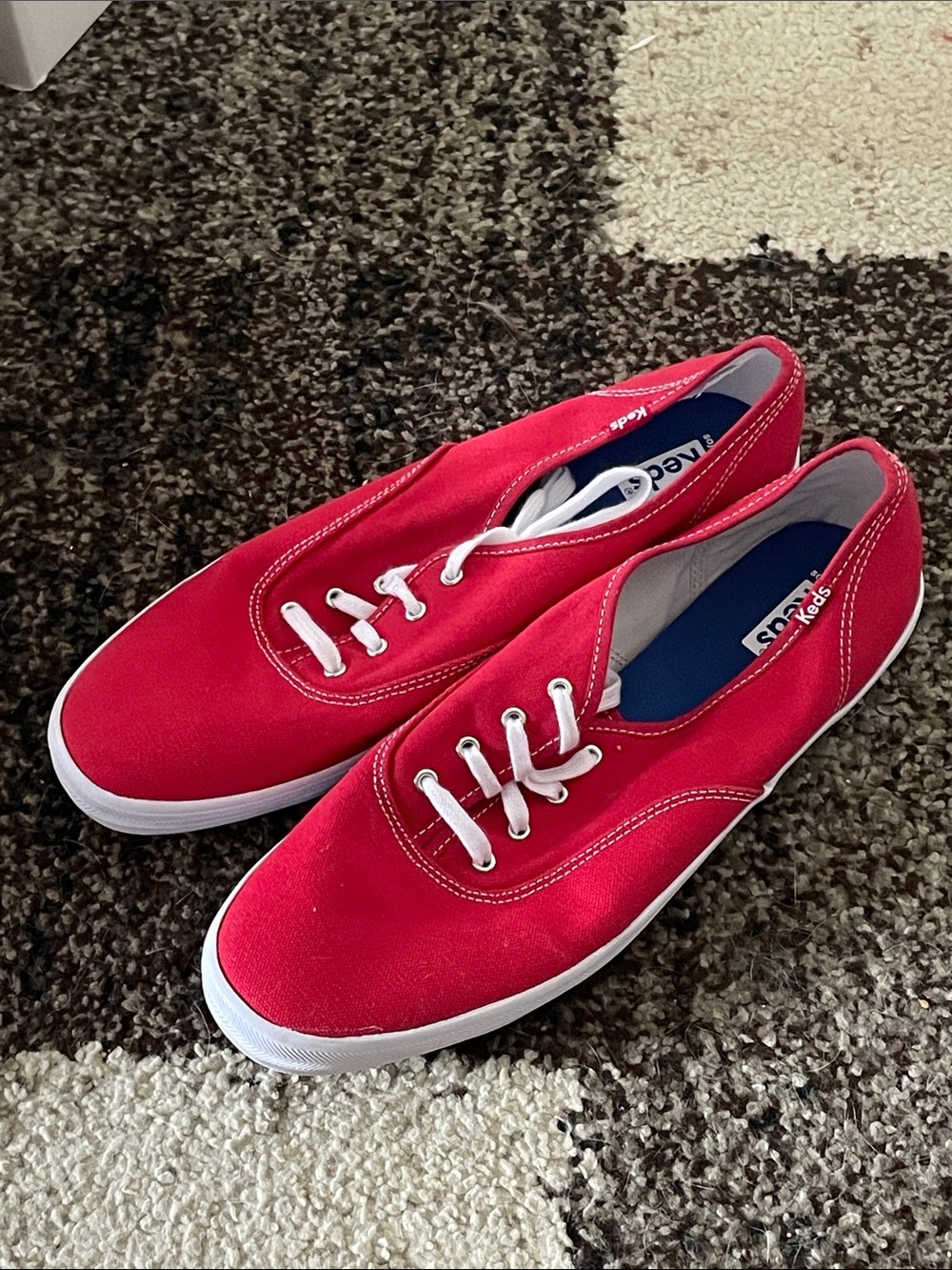 Keds Women’s Canvas Sneakers in Bright Red with White Accents Size 11